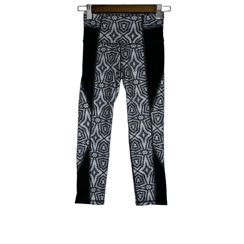 Athleta Mixed Geo Chaturanga High Rise Capri Leggings Size XXS